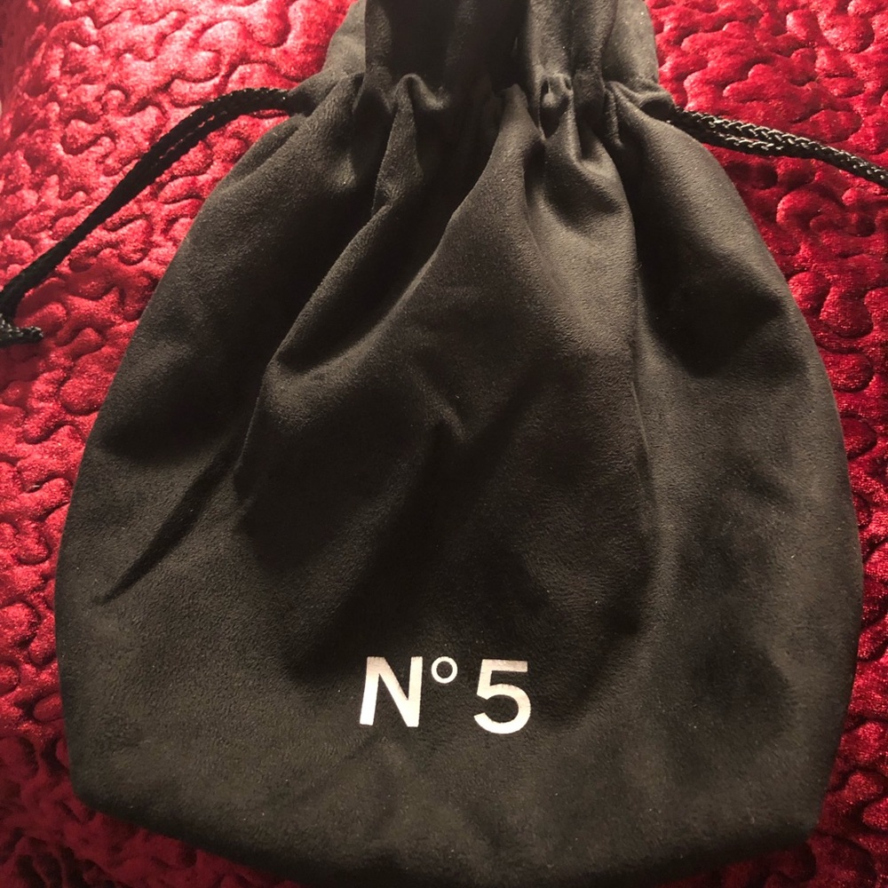 Channel No 5 ditty bag